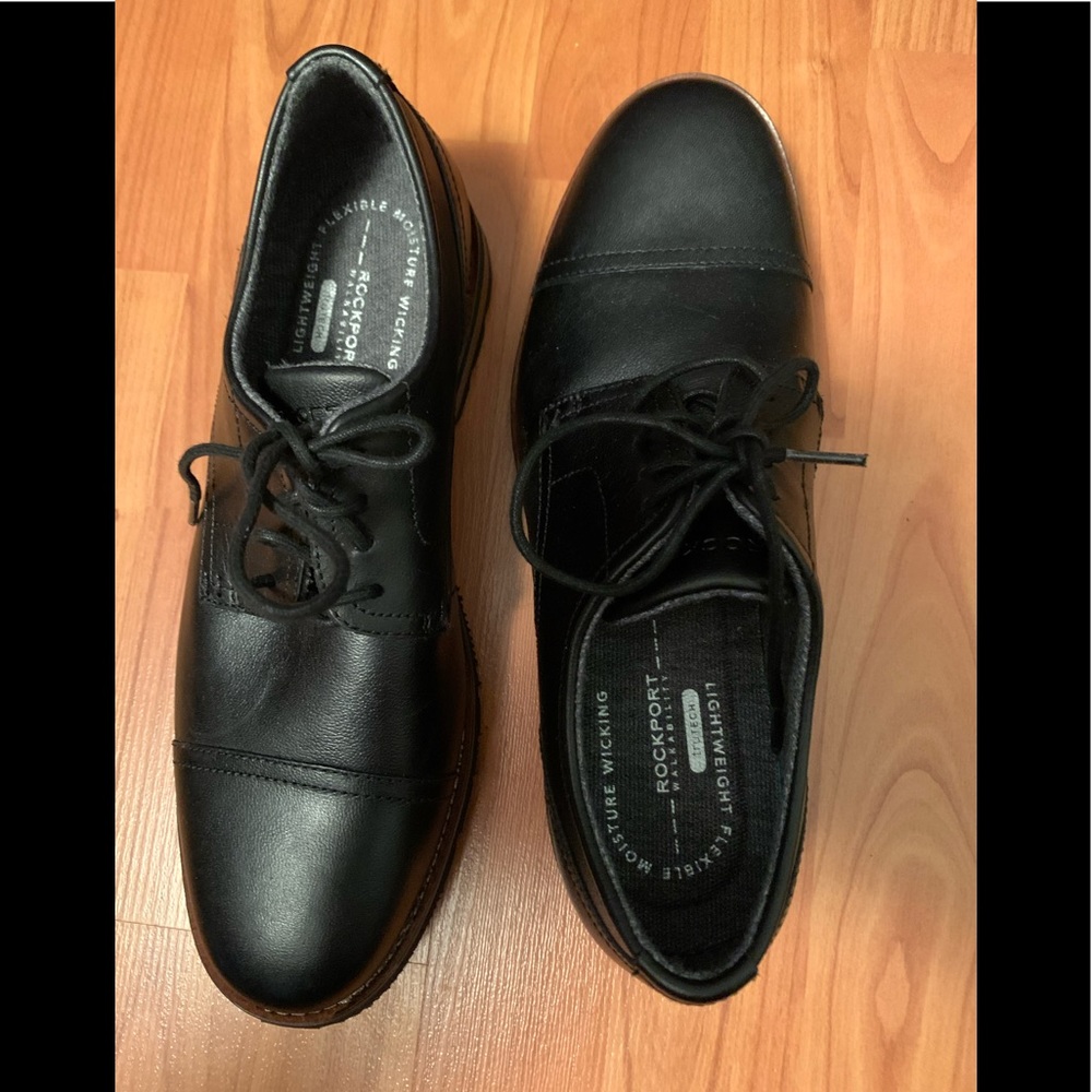 New Rockport Dress Shoes